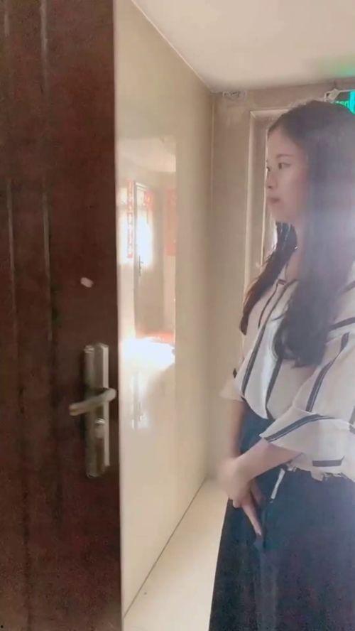 大姐直播吃瓜是真的吗视频,大姐直播吃瓜事件真相