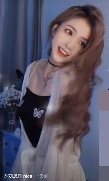 美女主播吃瓜视频,揭秘网红吃瓜背后的故事