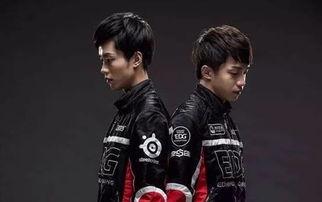 和厂长比赛吃瓜视频,厂长与网友吃瓜大赛精彩瞬间