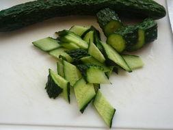 做吃瓜视频违法吗现在还能做吗,现状与合规指南