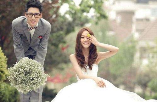 吃瓜二人组婚纱照视频,吃瓜二人组婚纱照视频浪漫曝光