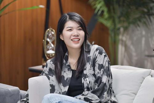 吃瓜少女邓紫棋视频播放,瓜王降临！