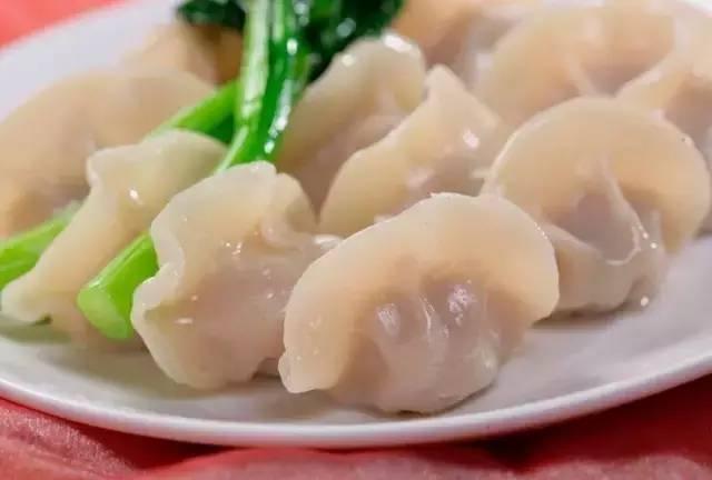 立冬是吃瓜馅饺子吗视频,传统美食瓜馅饺子，传承民俗滋味