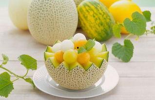 搞笑视频女人吃哈密瓜,女子挑战吃瓜大赛，笑料百出！