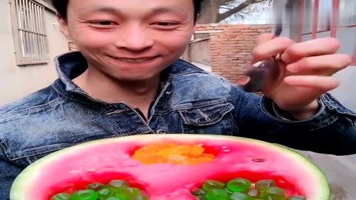 搞笑直播吃瓜视频,带你领略网络幽默魅力