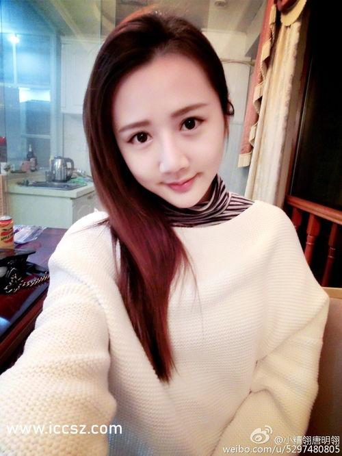 学院美女吃瓜事件视频播放