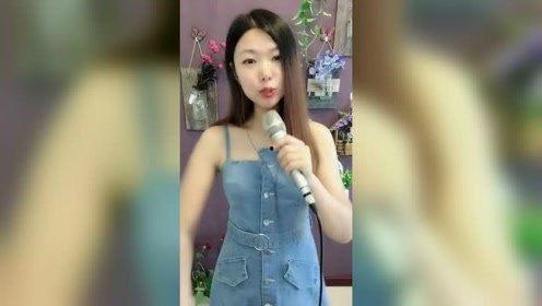 几位大美女吃瓜视频播放,大美女们的吃瓜盛宴，观看量爆表！