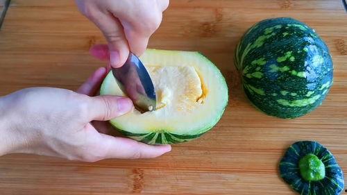 小瓜怎么吃营养好些呢视频,视频揭秘美味与健康