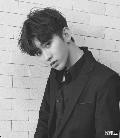 吃瓜蔡徐坤明星视频,揭秘明星幕后趣事