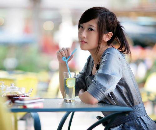 美女后厨吃瓜视频,揭秘美食背后的秘密