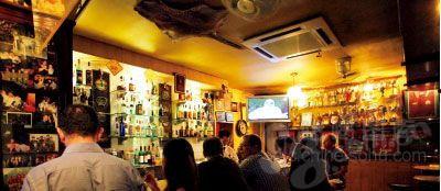 酒吧大屏幕吃瓜视频下载,揭秘幕后精彩瞬间