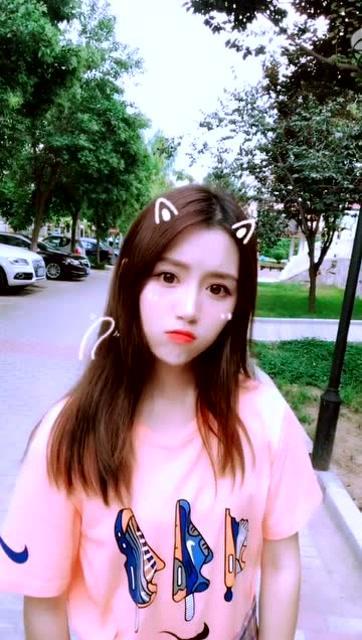 粉衣少女吃瓜视频,揭秘娱乐圈幕后真相