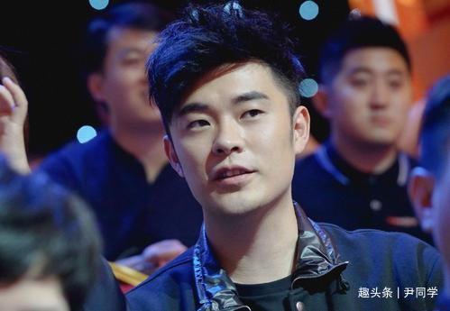 陈赫综艺吃瓜被泼水视频