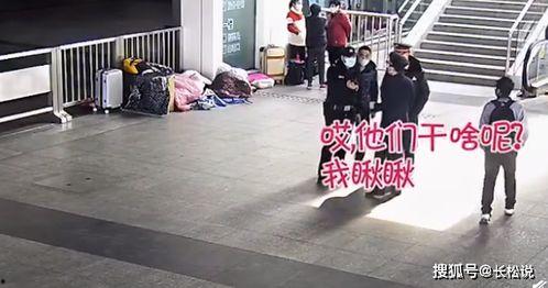 抓住男人吃瓜的视频,揭秘“抓住男人吃瓜”视频背后的秘密与趣味